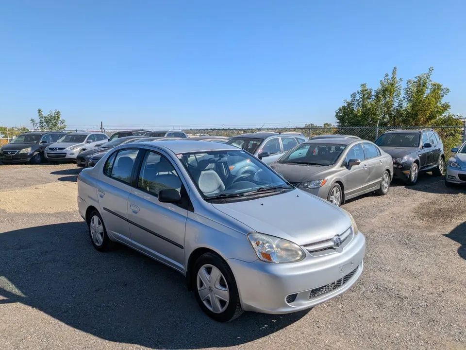 Toyota Echo 2003 photo 3