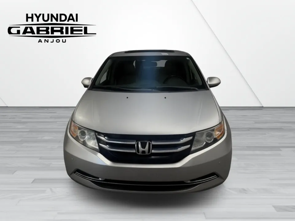 Honda Odyssey 2015 photo 2