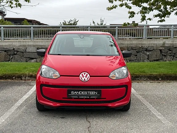 Volkswagen Up 2015 photo 2