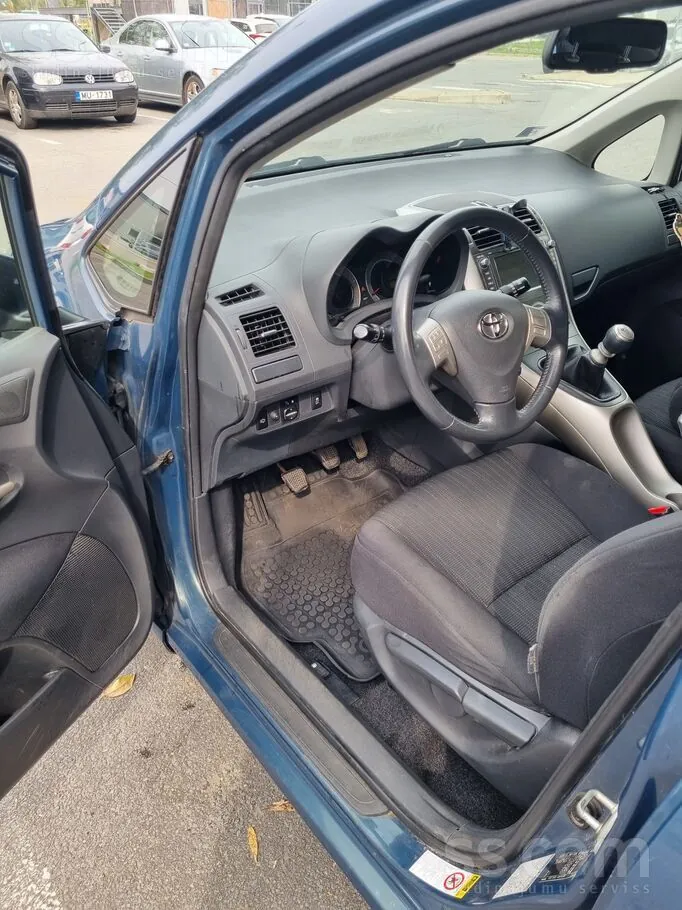 Toyota Auris 2007 photo 3