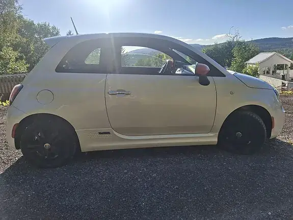 Fiat 500E 2015 photo 5