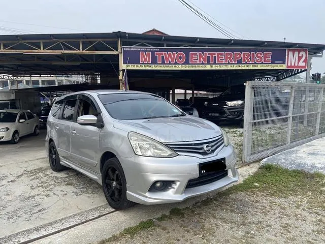 Nissan Grand Livina