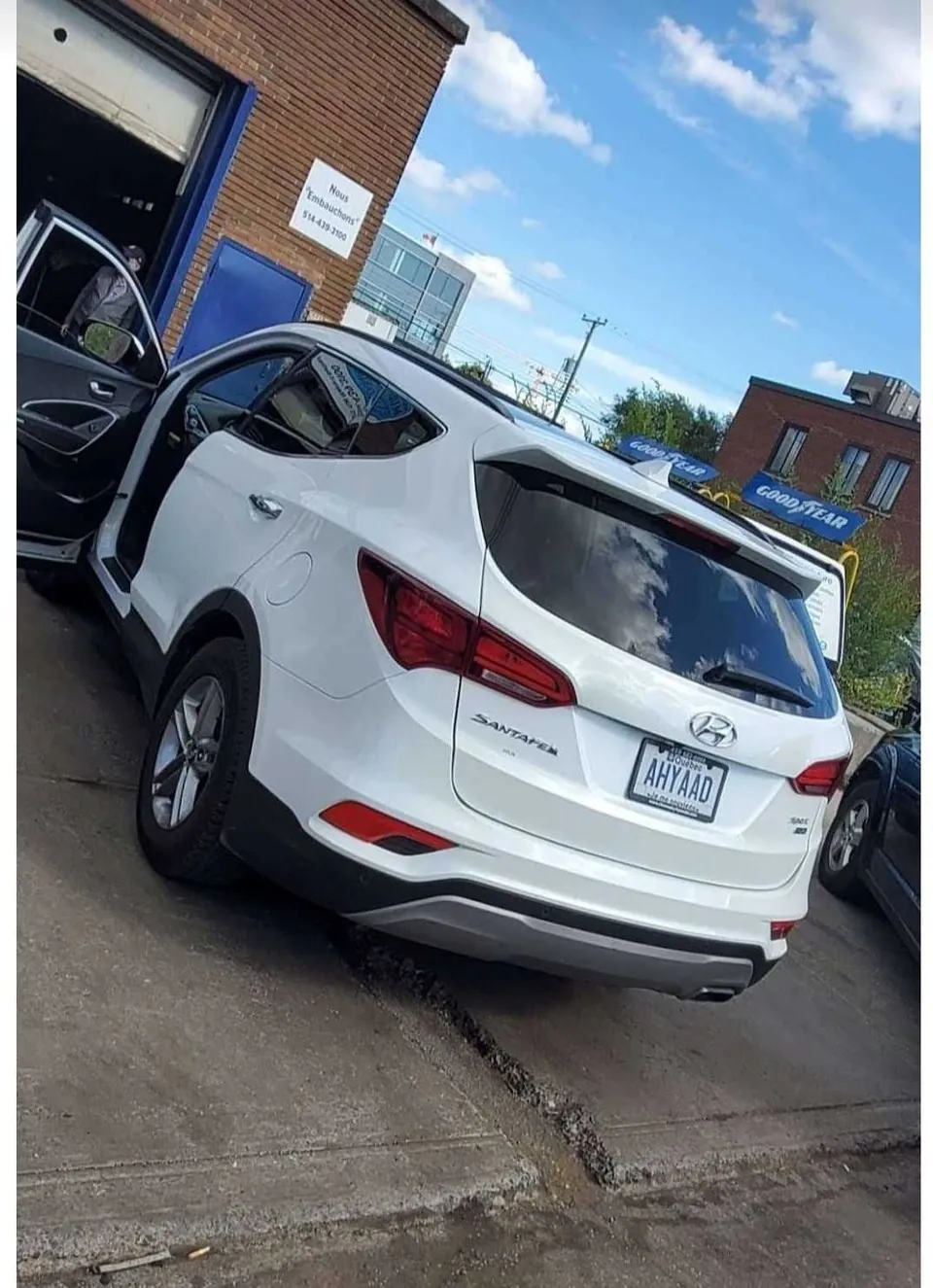 Hyundai Santa Fe 2017 photo 3