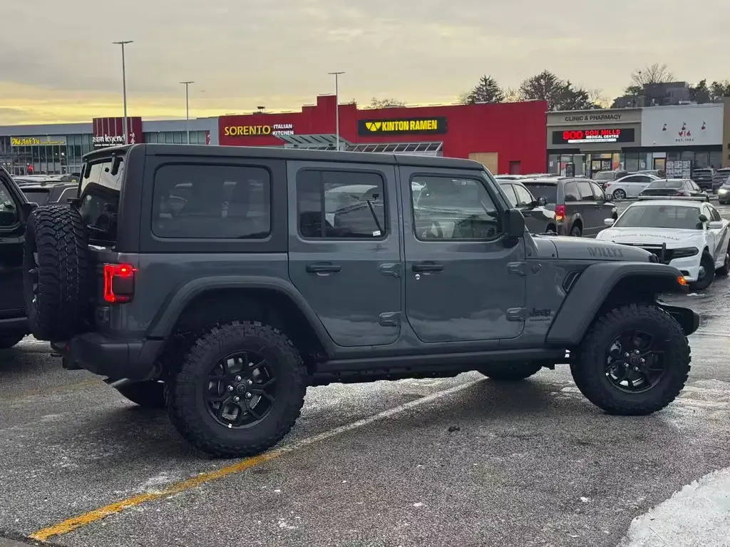 Jeep Wrangler 2026 photo 3