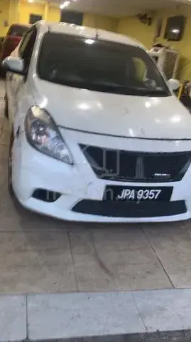 Nissan Almera