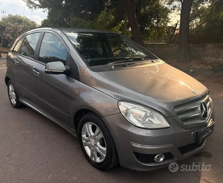 Mercedes-Benz B 180 Cdi