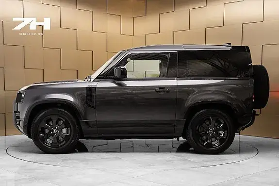 Land Rover Defender 90 2022 photo 2