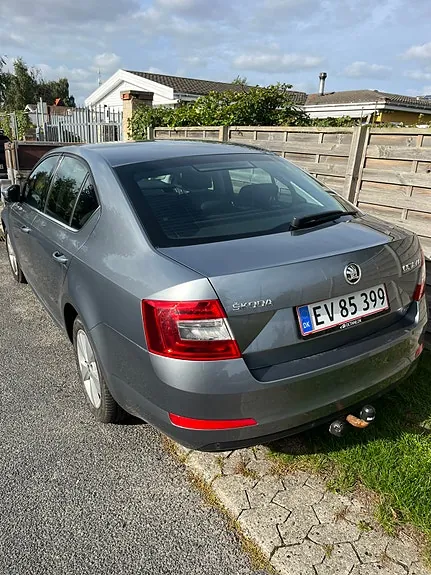 Skoda Octavia 2014 photo 3