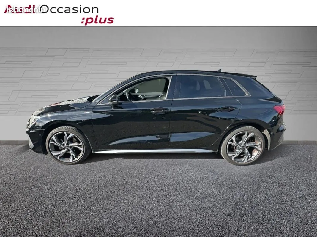 Audi A3 2023 photo 2