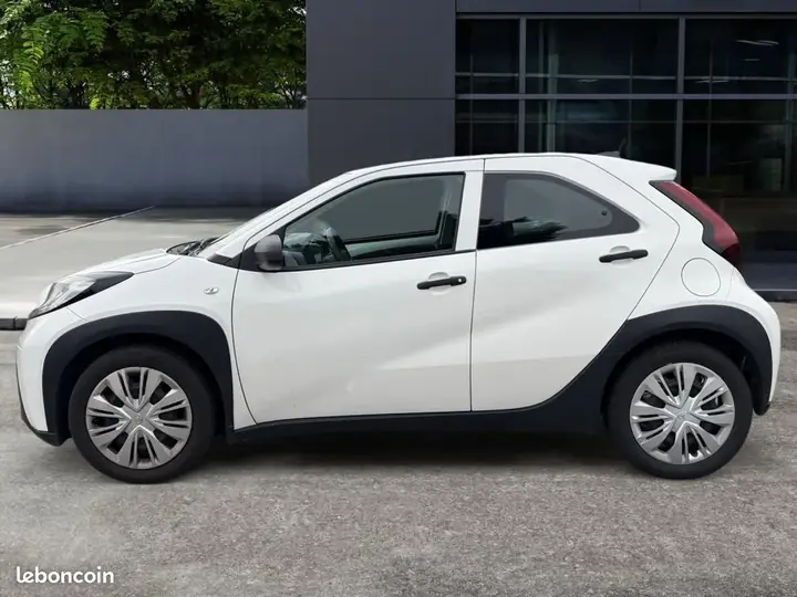 Toyota Aygo X 2023 photo 2