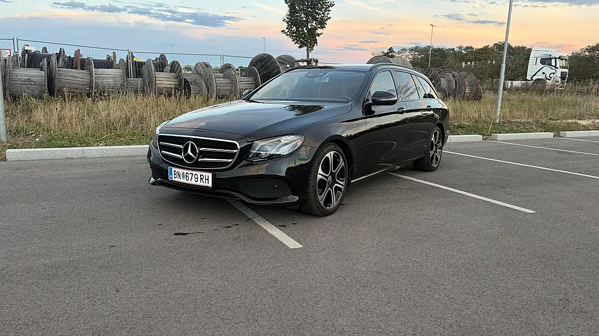 Mercedes-Benz Eklasse 2017 photo 2