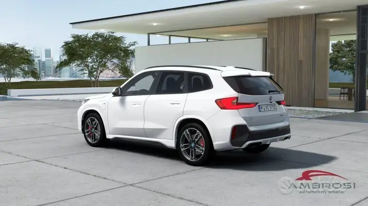 BMW X1 2025 photo 2