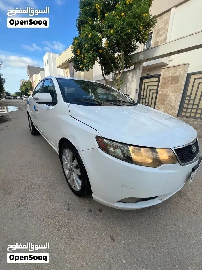 Kia Forte 2010 photo 4