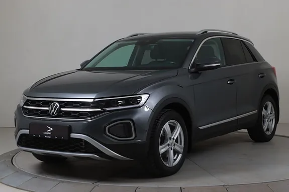 Volkswagen T-Roc 2023 photo 2