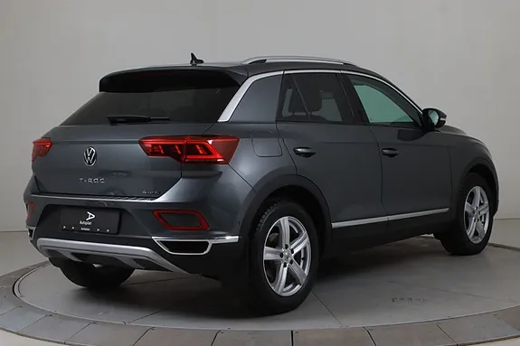 Volkswagen T-Roc 2023 photo 4
