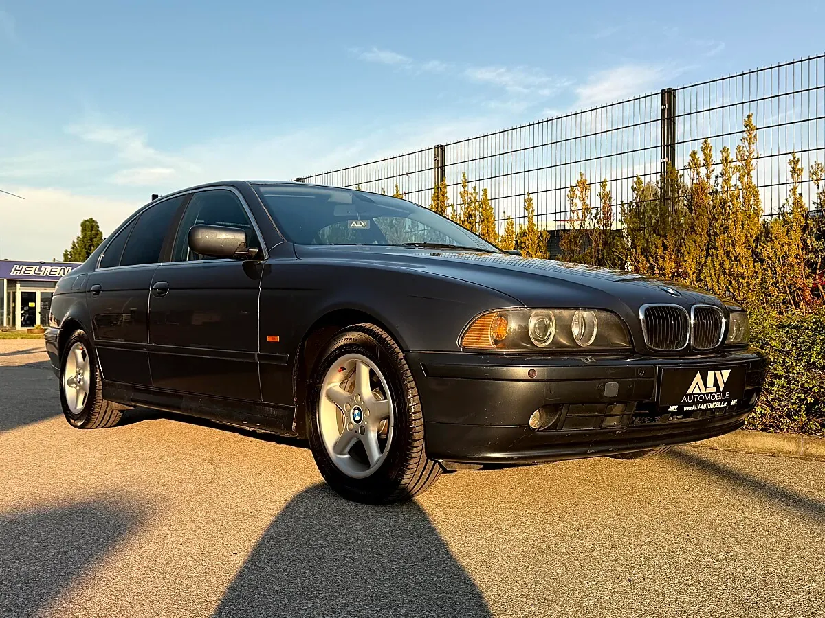 BMW 5 Series 2001 photo 3
