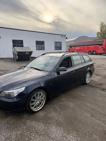 BMW 520D 2005 photo 2
