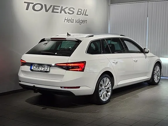 Skoda Superb 2021 photo 5