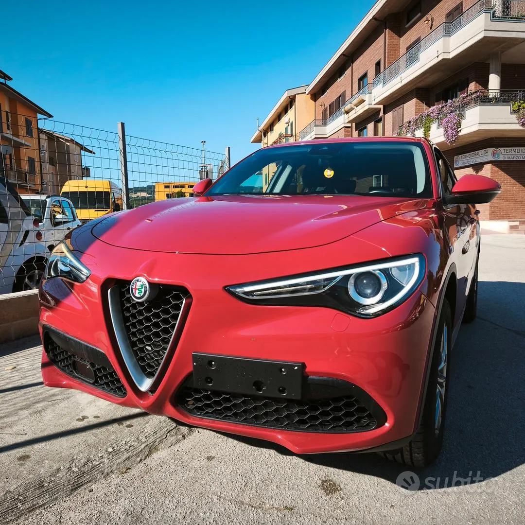 Alfa Romeo Stelvio 2017 photo 4