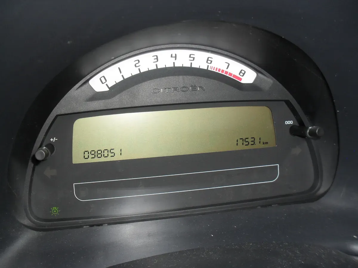 Citroen C3 2008 photo 2