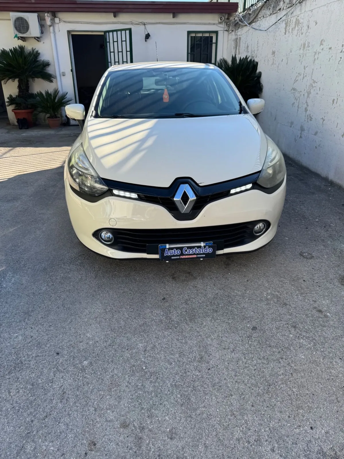 Renault Clio 2015 photo 4