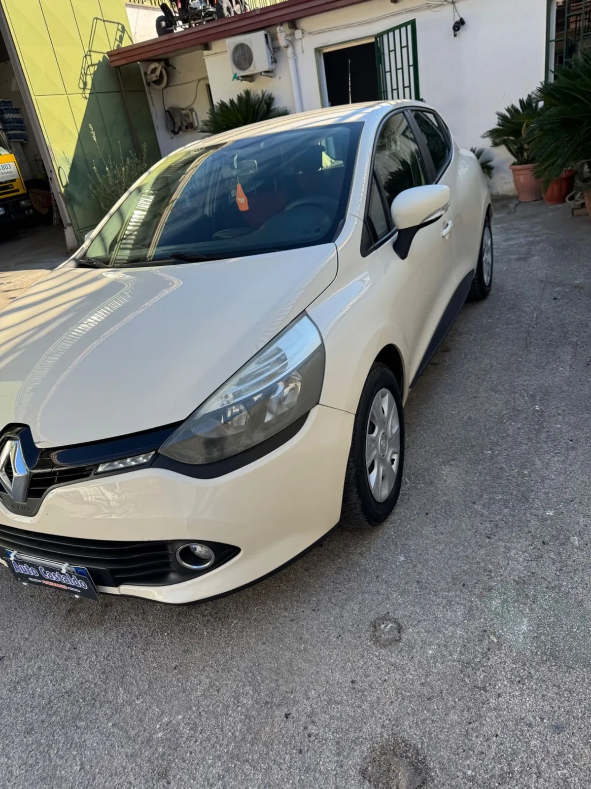 Renault Clio 2015 photo 3