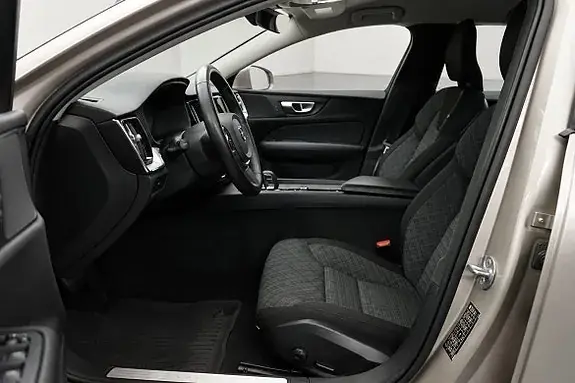 Volvo V60 Cross Country 2024 photo 5