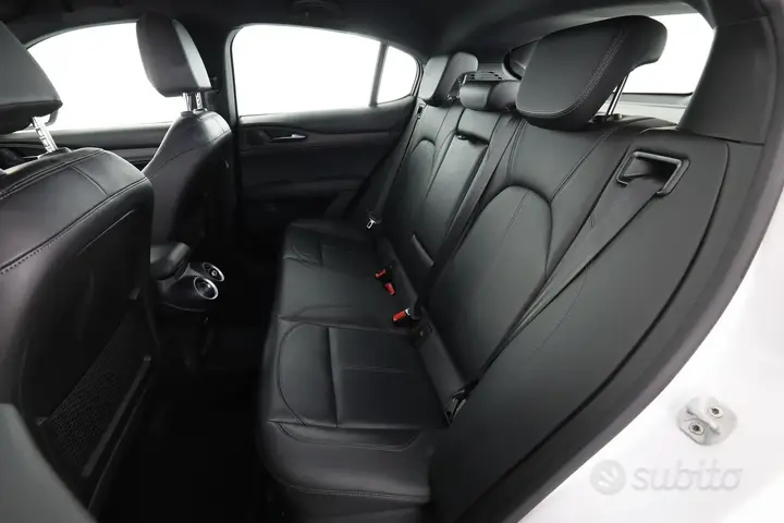 Alfa Romeo Stelvio 2023 photo 3