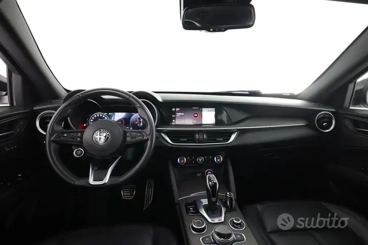 Alfa Romeo Stelvio 2023 photo 4