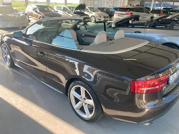 Audi A5 2011 photo 4