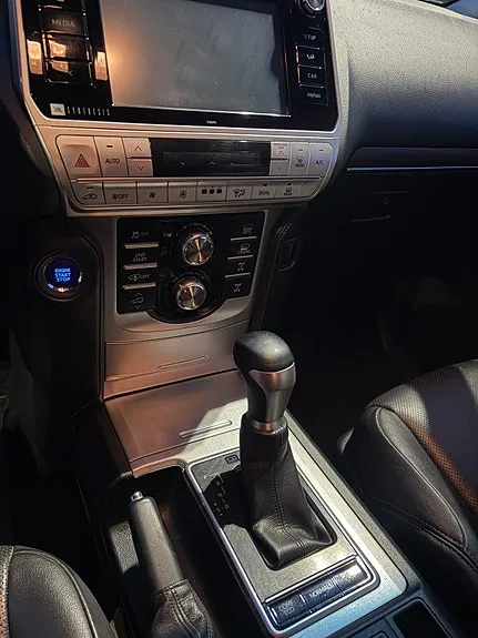 Toyota Land Cruiser 2019 photo 4