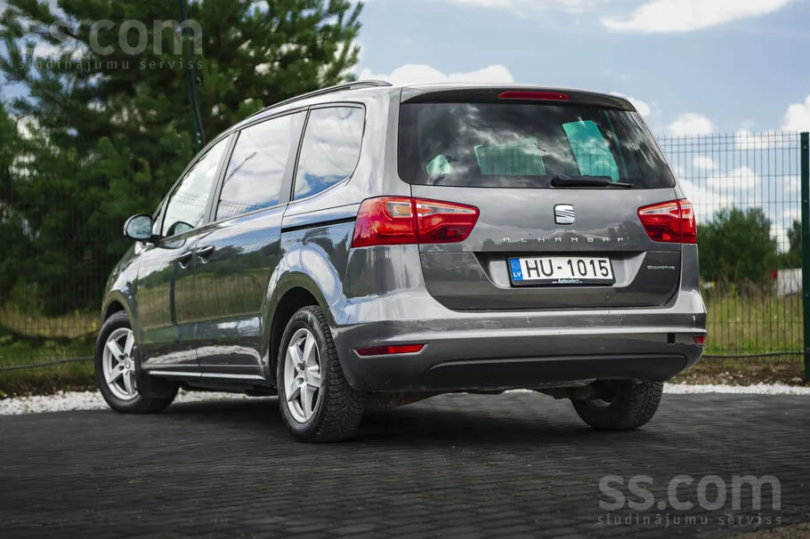 Seat Alhambra 2011 photo 4