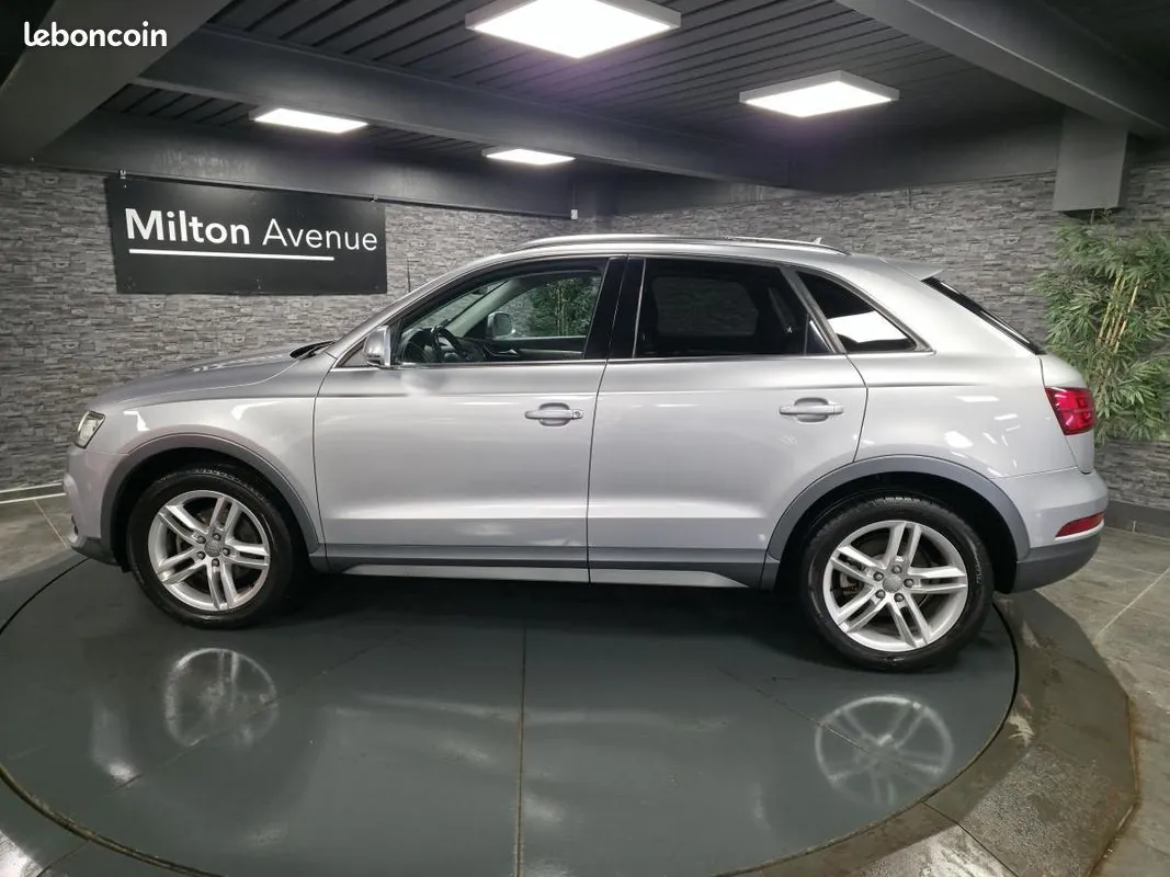 Audi Q3 2016 photo 2
