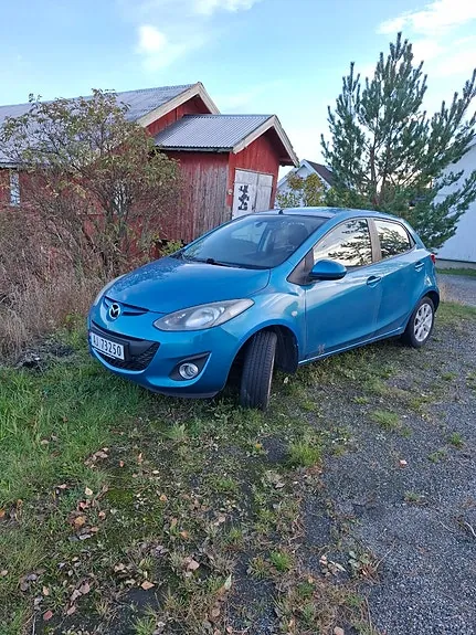 Mazda 2
