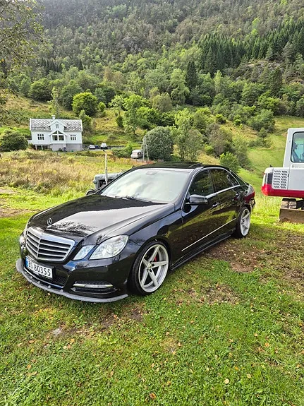 Mercedes-Benz E220 2013 photo 2