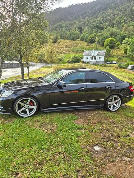 Mercedes-Benz E220 2013 photo 3