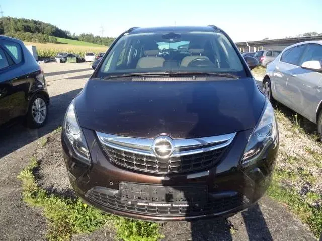 Opel Zafira 2015 photo 2