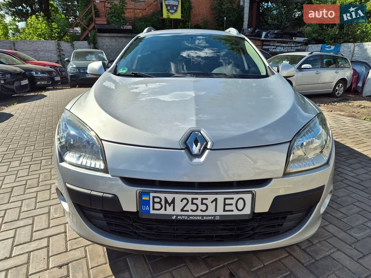 Renault Megane 2010 photo 2