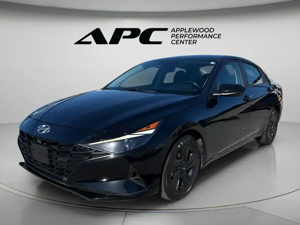 Hyundai Elantra 2022 photo 2