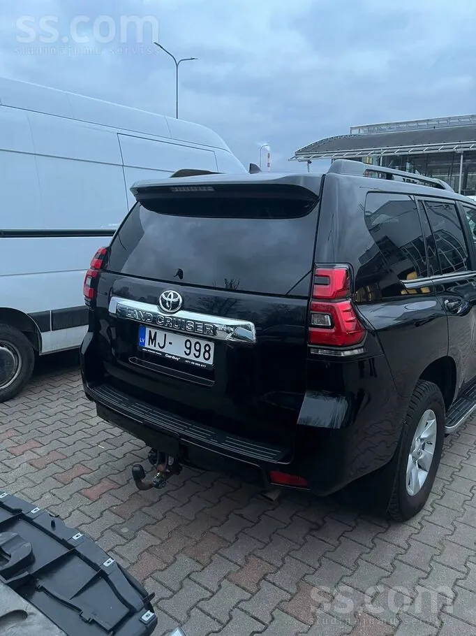 Toyota Land Cruiser 2019 photo 5