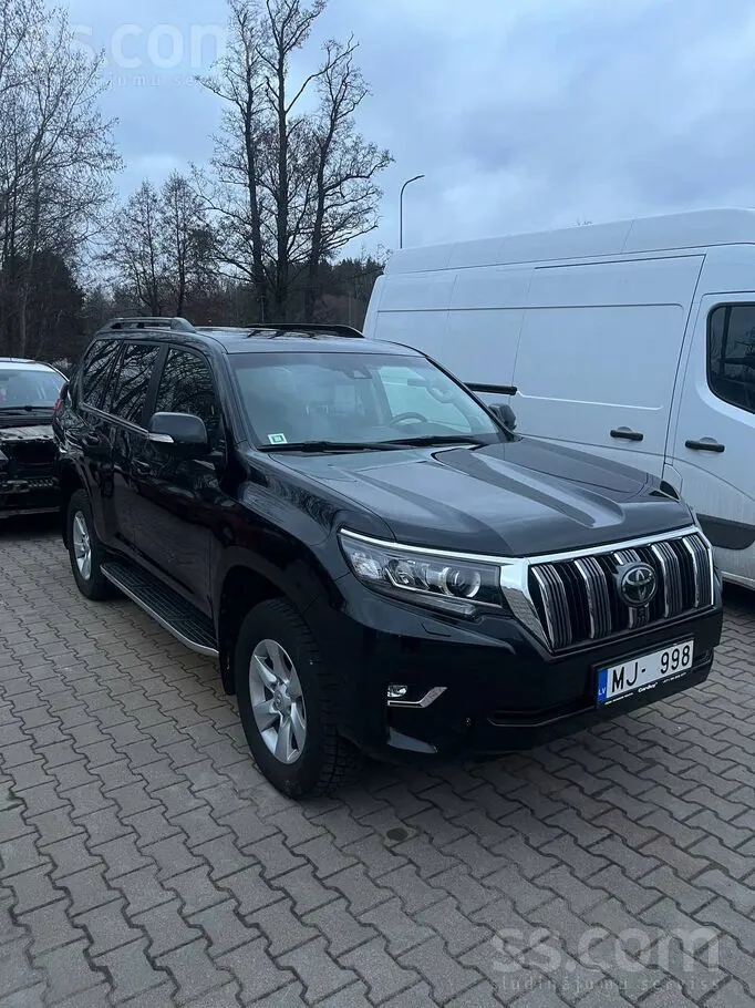 Toyota Land Cruiser 2019 photo 2