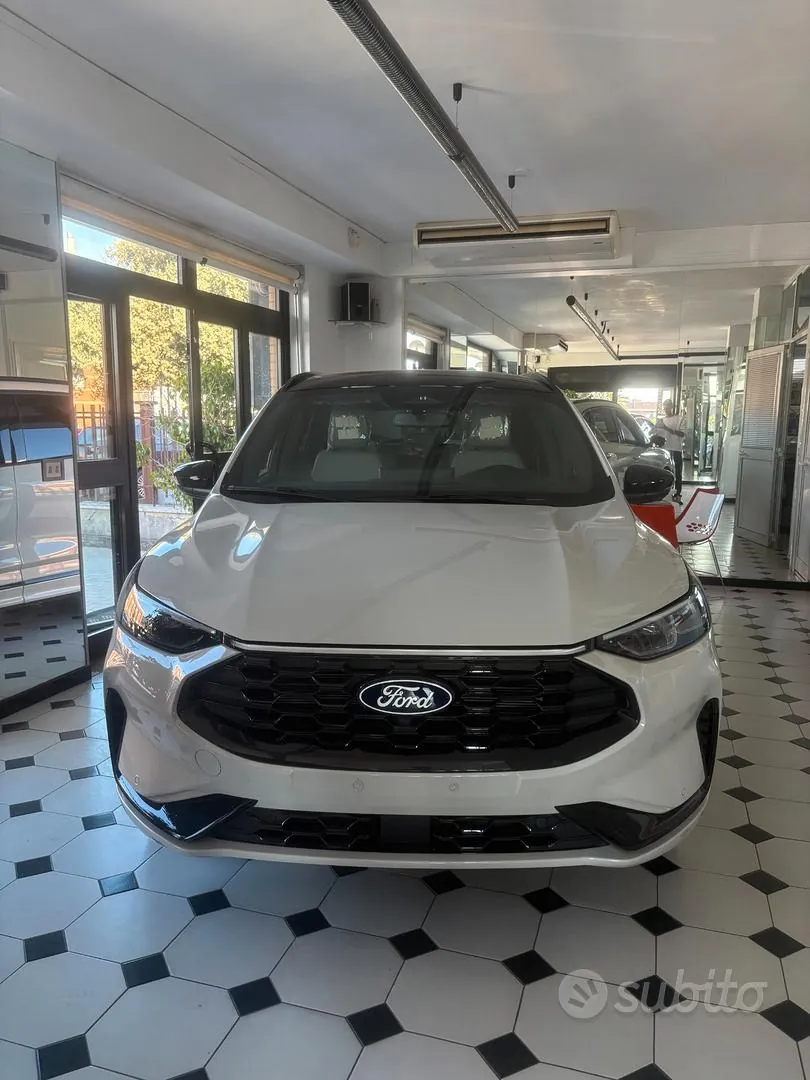 Ford Kuga photo 2