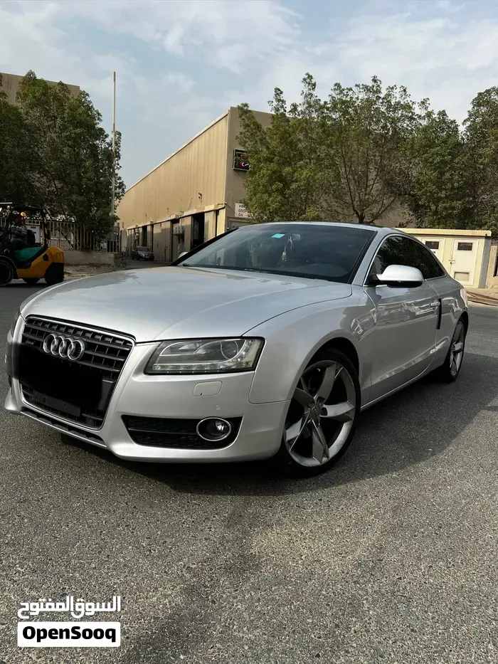 Audi A5 2012 photo 2