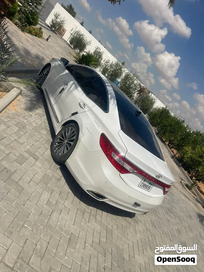 Hyundai Azera 2012 photo 3