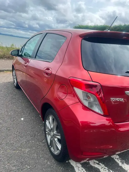 Toyota Yaris 2012 photo 5