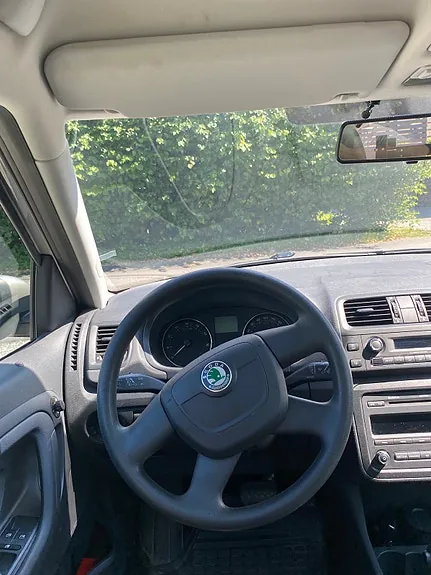 Skoda Roomster 2012 photo 4