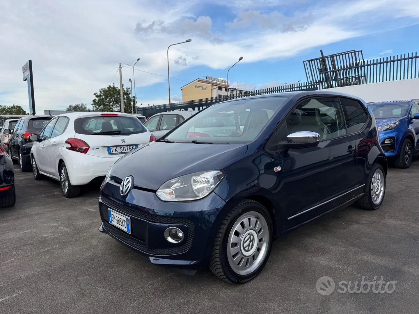 Volkswagen Up 2012 photo 3