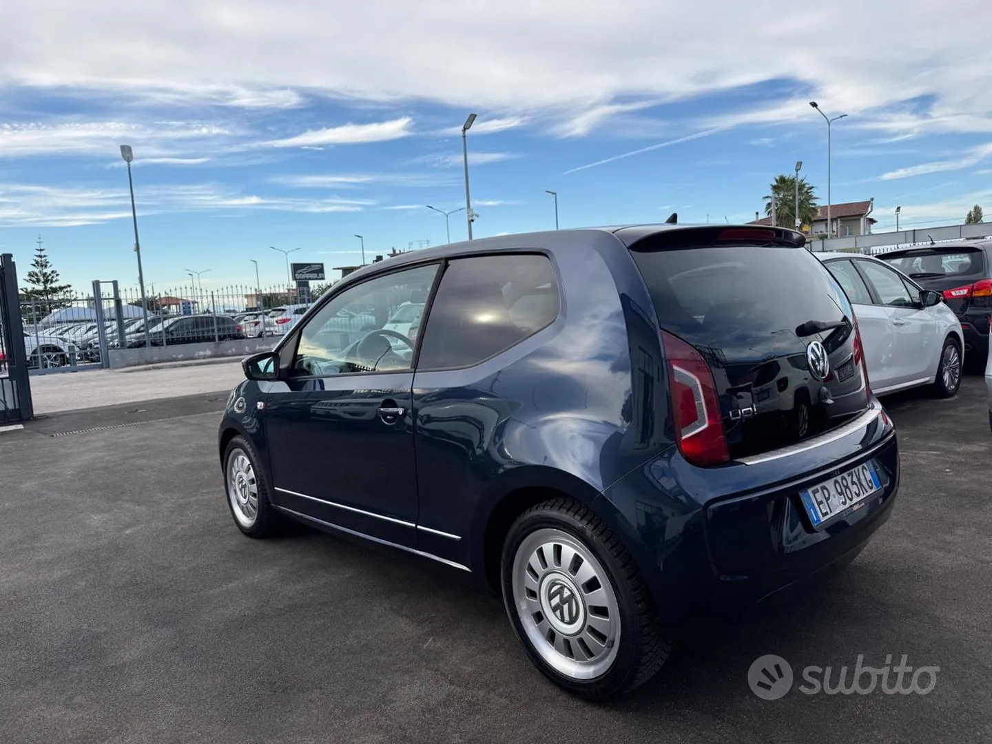 Volkswagen Up 2012 photo 4