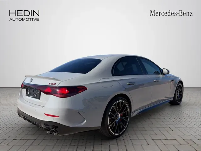 Mercedes-Benz E-Class 2025 photo 4