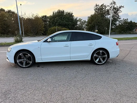Audi A5 2016 photo 2